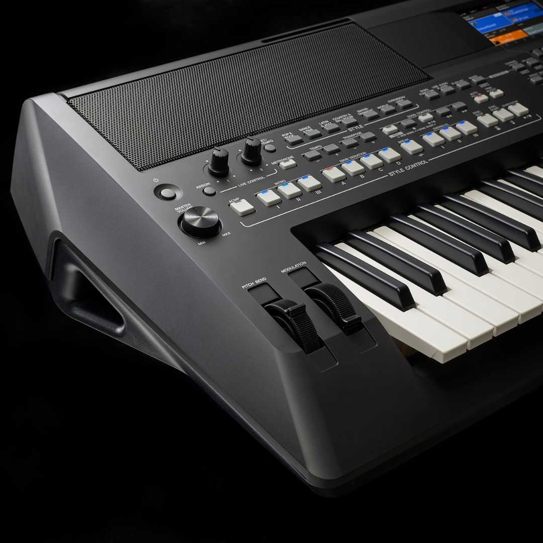 YAMAHA TECLADO PSR-SX600-BRA